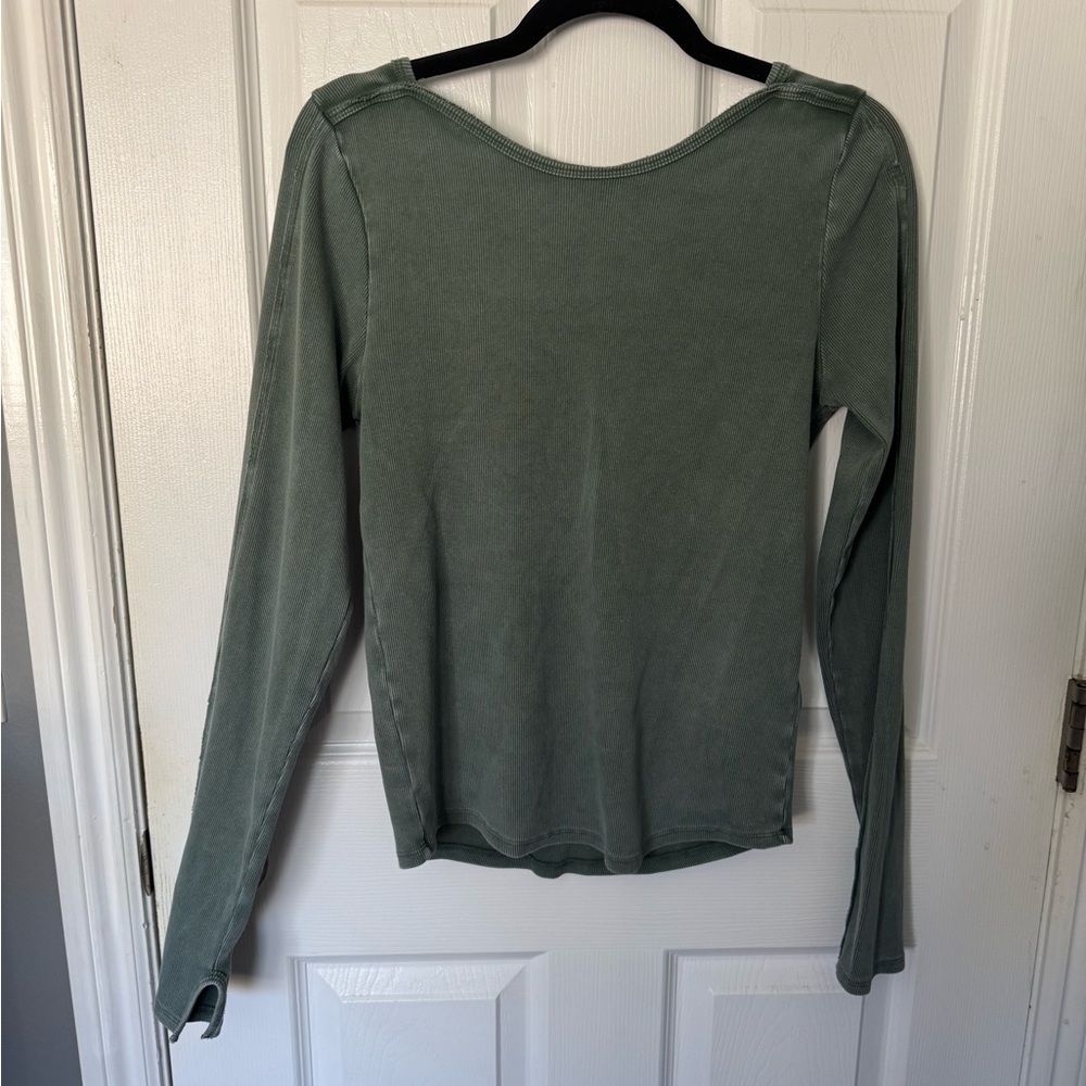 Women's Green Long Sleeve Low Back Top